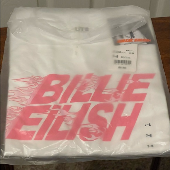 BILLIE EILISH by TAKASHI MURAKAMI Uniqlo White T-Shirt SZ 7-8 & 9-10 NEW. - Picture 1 of 6